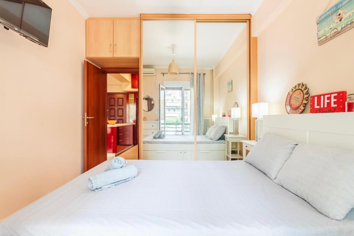 Athens Strawberry Hideaway - City Chic Retreat エクステリア 写真